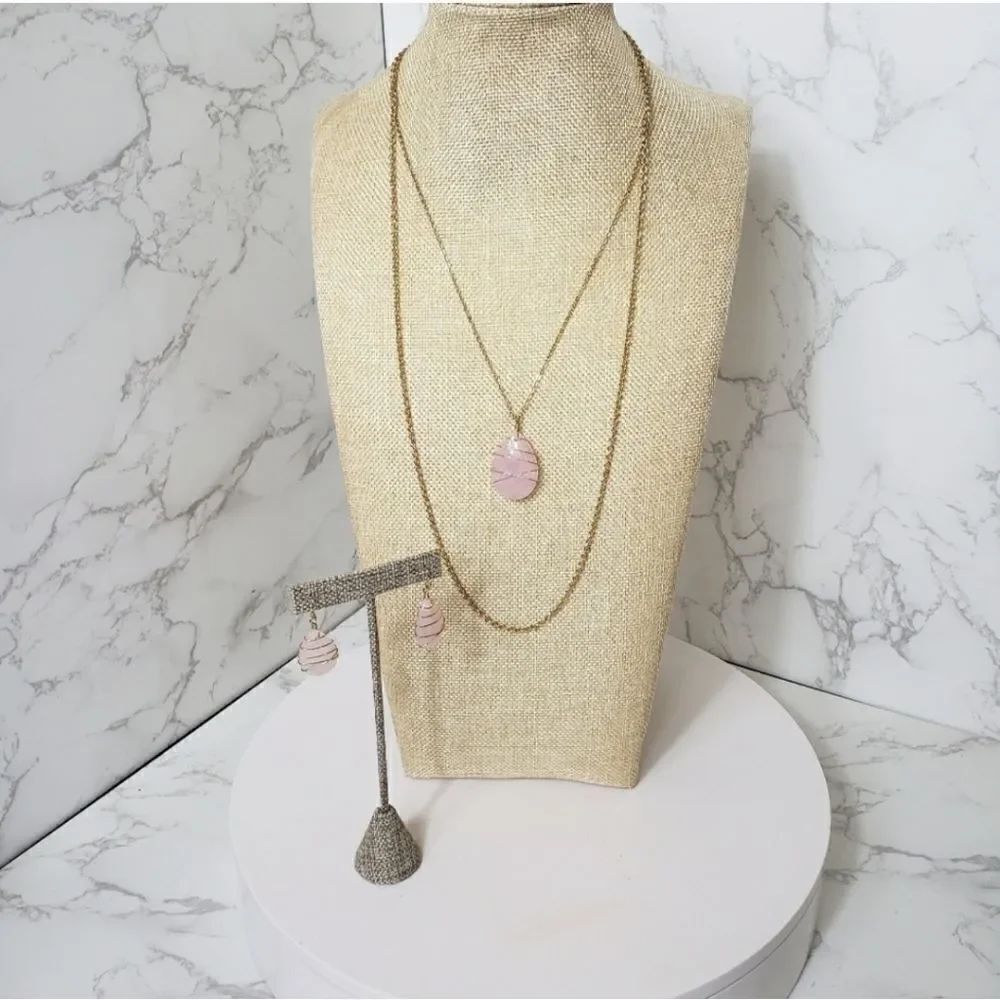 AVON HEARTLAND Rose Quartz Teardrop Necklace & Earrings Set